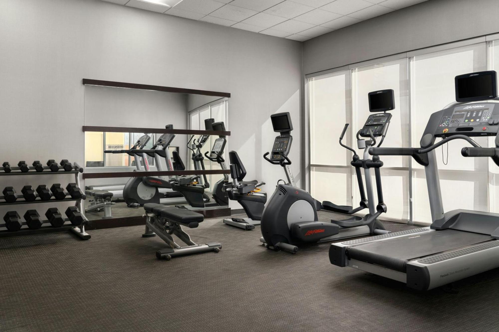 Courtyard By Marriott Fayetteville Fort Liberty - Spring Lake Extérieur photo