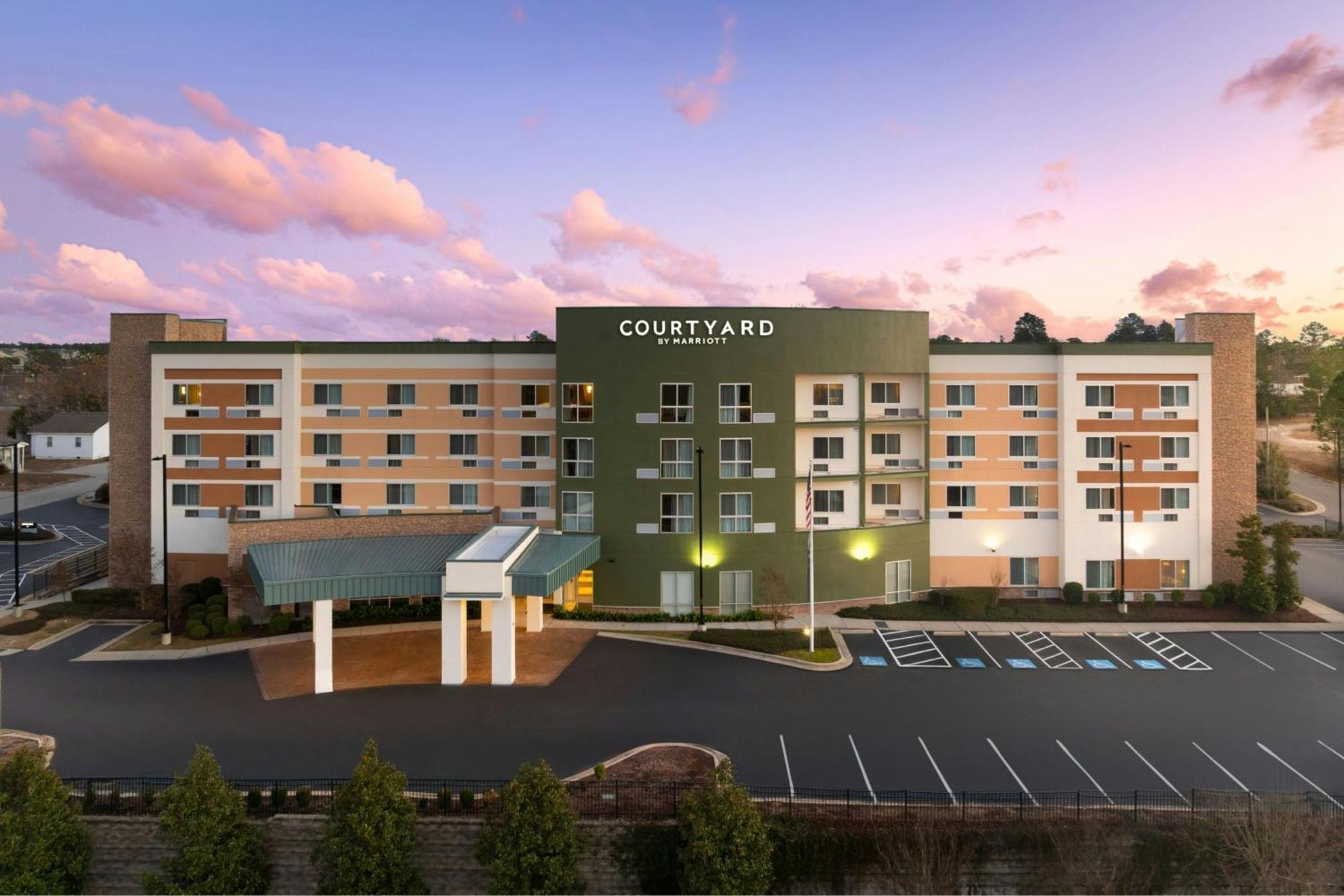 Courtyard By Marriott Fayetteville Fort Liberty - Spring Lake Extérieur photo