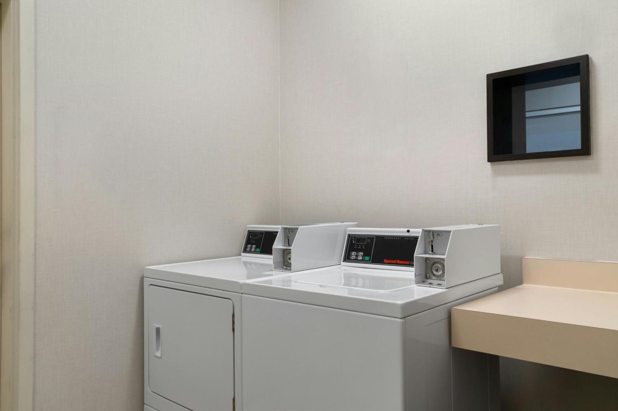 Courtyard By Marriott Fayetteville Fort Liberty - Spring Lake Extérieur photo