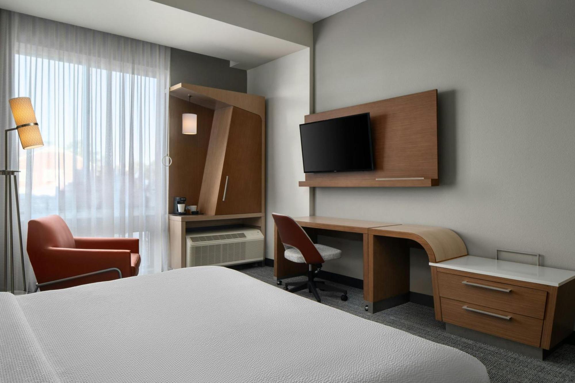 Courtyard By Marriott Fayetteville Fort Liberty - Spring Lake Extérieur photo