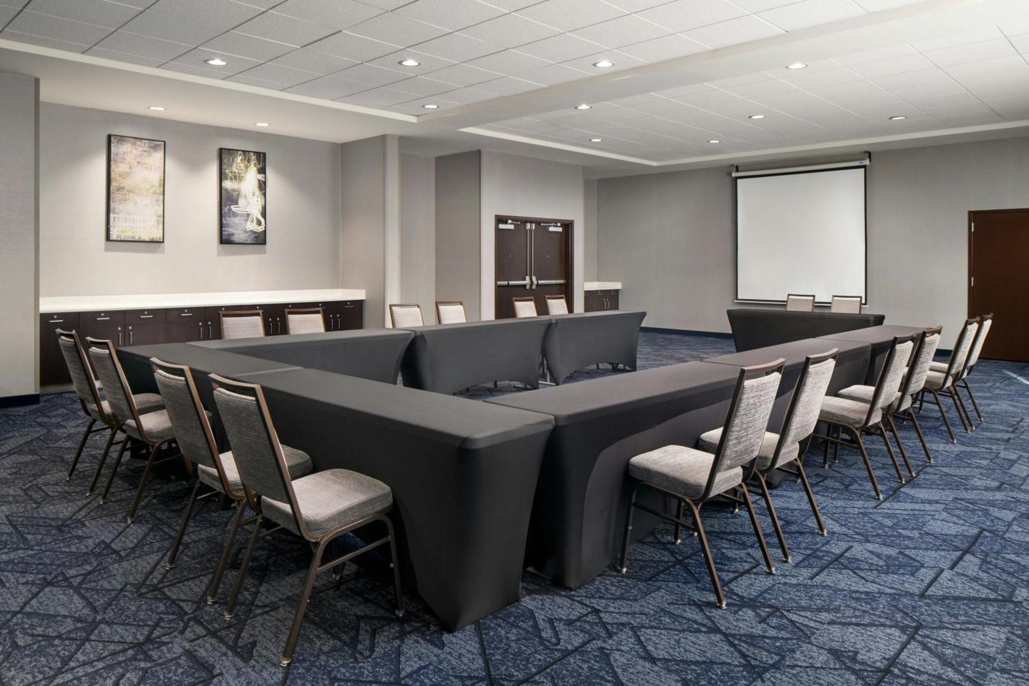 Courtyard By Marriott Fayetteville Fort Liberty - Spring Lake Extérieur photo